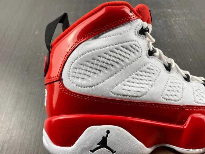 Reps TBK 9 302370-160 Jordan Red Air White Retro Gym 0807
